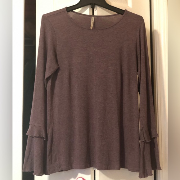 Color Thread Top - Picture 1 of 5